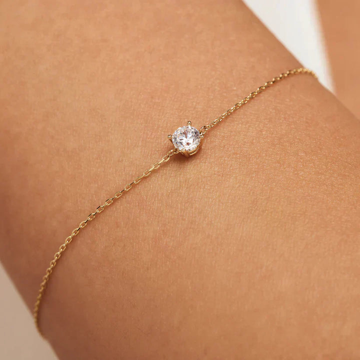 Clara | Bracelet with Moissanite Stones in 14k Gold