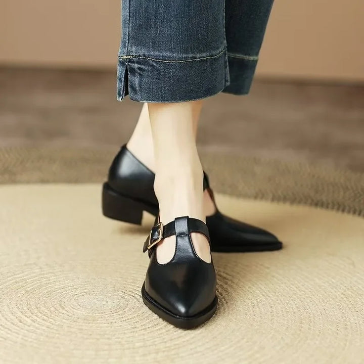 Annie | Pointed Heels